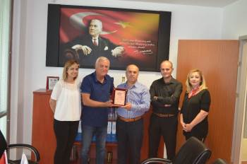 46 Yıllık Çalışma Plaketle Ödüllendirildi
