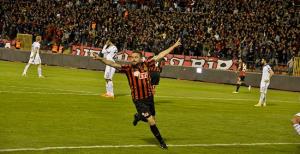 5 sezondur geçit yok