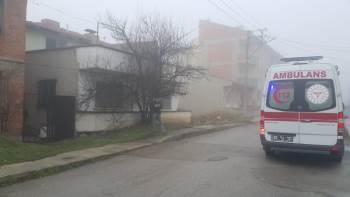 50 Yaşındaki Kadın Yatağında Ölü Bulundu
