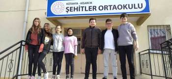 6 Ortaokul Öğrencisi Depremzedeler İçin Seferber Oldu
