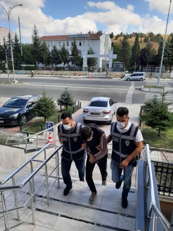 6 Otomobili Soyan Şahsı Polis Yakaladı
