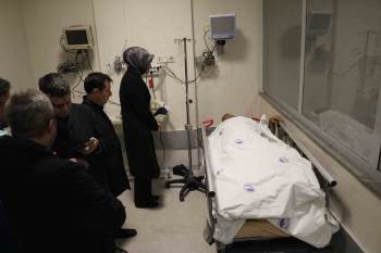 8 Kişinin Öldüğü Kazayla İlgili Vali Yiğitbaşı’Dan Açıklama: "Kaza Şoförün Direksiyon Hakimiyetini Kaybetmesinden Ötürü"
