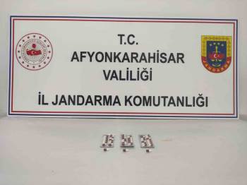 8 Yıl 2 Ay Hapis Cezası İle Aranan Şahıs Uyuşturucu İle Yakalandı
