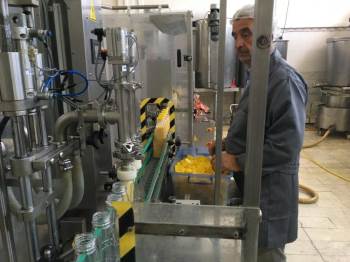 84 Yıldır Aynı Dükkânda Boza Üretimi Yapıyorlar
