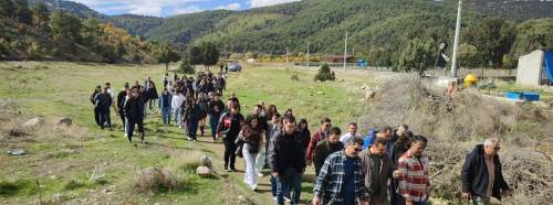 850 yıllık sır hâlâ çözülemedi: 200 öğrenci savaş alanında ders işledi