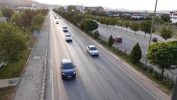 9 Günlük Bayram Tatilinde Afyonkarahisar’Dan 400 Bin Araç Geçiş Yaptı
