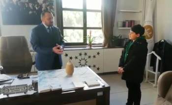 9 Yaşındaki Eyüp Ensar, Kumbarasındaki 600 Tl’Yi Depremzedelere Bağışladı
