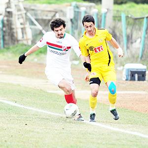 A2, lidere boyun eğdi