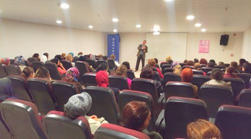 Acıbadem'de meme kanseri eğitimi