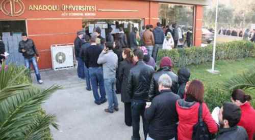 Açıköğretim Fakültesi kitapları satışta