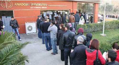 AÇIKÖĞRETİMDE 7/24 ÇAĞRI MERKEZİ