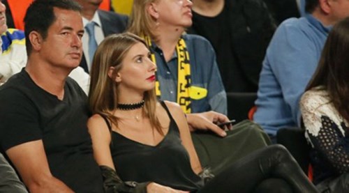 Acun karısının makyajsız fotoğrafını paylaştı