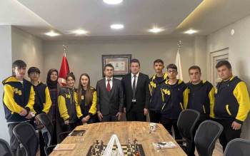 Adalet Alanı Öğrencilerinden Avukatları Ziyaret
