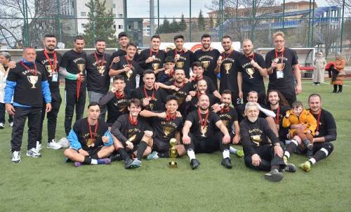 Adanır antrenmanlara başlıyor