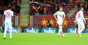 Şafak vaktinde küme düşme korkusu