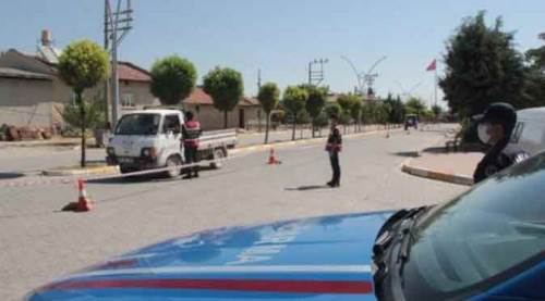 Afyon'da 3 bin nüfuslu beldeye karantina!