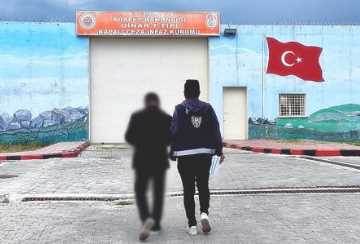 Afyon’da aranan suçlu polis tarafından gözaltına alındı