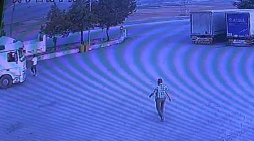 Afyon'da dehşet anları! Patlamada yer yerinden oynadı