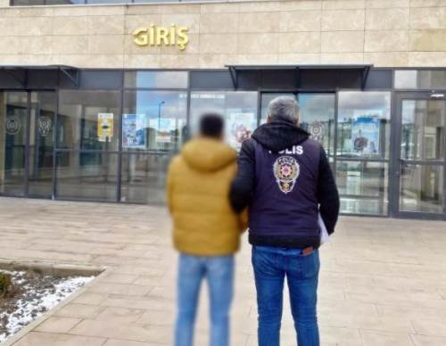 Afyon'da dolandırıcılık suçuyla aranan şahıs tutuklandı