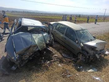 Afyon'da feci kaza: 1 ölü, 4 yaralı!