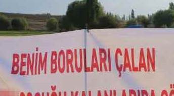 Afyon'da görenleri utandıran pankart