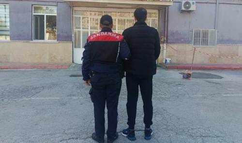 Afyon'da jandarma, aranan zanlıyı cezaevine gönderdi