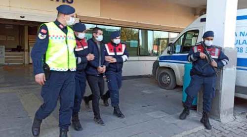 Afyon'da karısını çocuklarının gözü önünde vurdu!