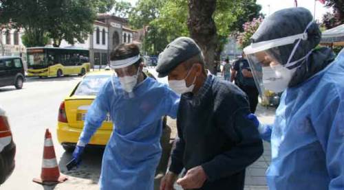 Afyon'da koronavirüs şüphelisi hastaneden kaçtı!