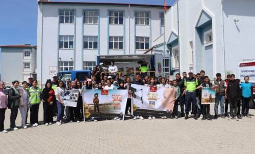 Afyon’da öğrencilere uygulamalı trafik farkındalığı