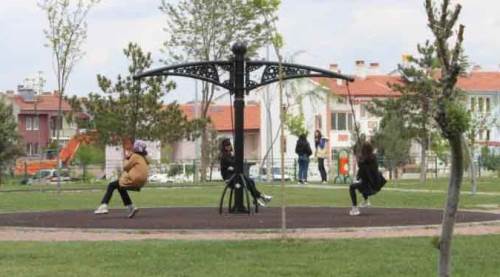 Afyon'da ölüm salıncağı: 1 kişi öldü, 1 kişi ağır yaralandı!