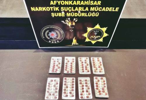 Afyon’da uyuşturucuya geçit yok: 950 hap ele geçirildi
