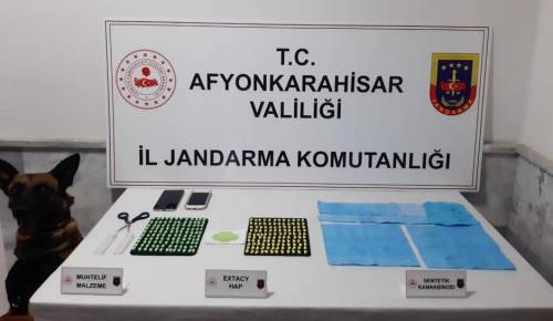 Afyon'da zehir tacirlerine jandarma darbesi: Satamadan yakalandılar