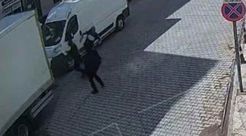 Afyon Emirdağ'da hırsızı tekme ile böyle durdurdular!