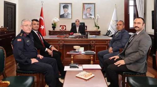 Afyon Valisi Yiğitbaşı başkanlığında asayiş değerlendirmesi yapıldı