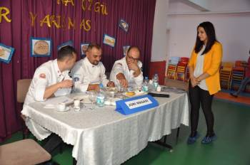 Afyonkarahisar Anaokulu’Nda Yöresel Tatlılar Yarıştı
