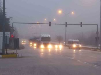 Afyonkarahisar-Antalya Karayolu’Nda Sis Etkili Oldu
