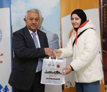 Afyonkarahisar Belediyesi’Nden Yks Sınavına Girecek Öğrencilere Büyük Destek
