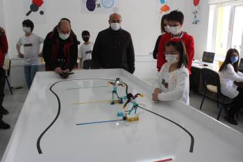 Afyonkarahisar’Da ’Kendin Yap Atölyesi’ Açıldı
