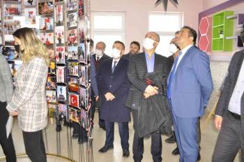 Afyonkarahisar’Da 15 Temmuz Resim Sergisi Açıldı
