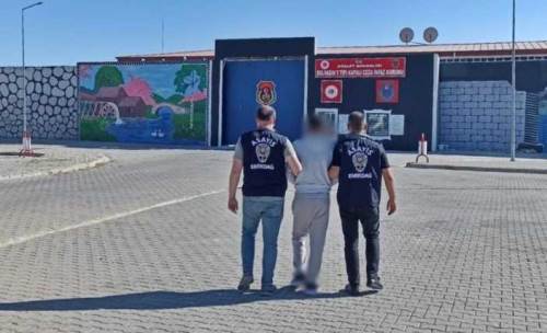 Afyonkarahisar'da 15 yıl cezası bulunan şahıs yakalandı