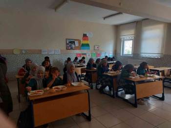 Afyonkarahisar’Da 16 Bin 238 Öğrenci Ücretsiz Yemek Yiyor
