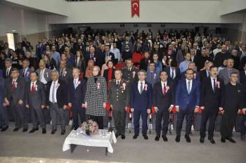 Afyonkarahisar’Da 24 Kasım Öğretmenler Günü Coşkuyla Kutlandı
