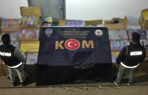 Afyonkarahisar’da 27 milyon TL’lik kaçak sigara yakalandı