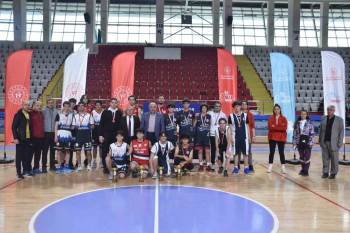 Afyonkarahisar’Da 3X3 Basketbol Müsabakaları Tamamlandı
