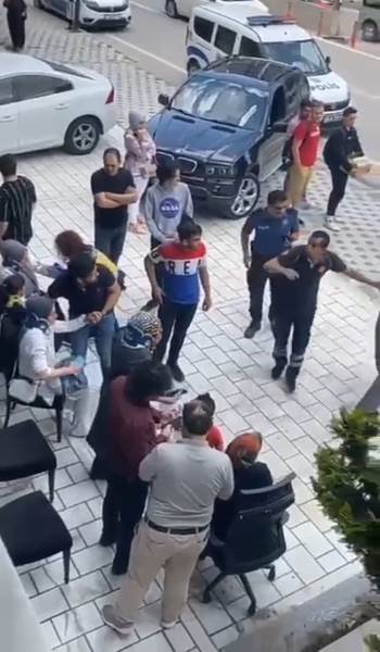 Afyonkarahisar’Da 9 Araç Birbirine Girdi: 19 Yaralı
