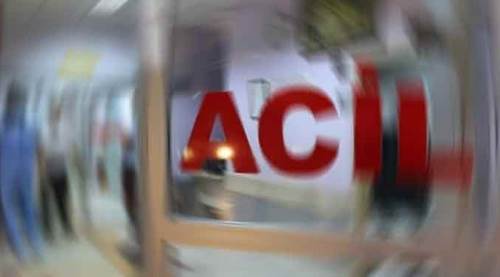 Afyonkarahisar'da akıl almaz olay! Doktolara saldırıp...