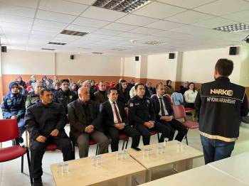 Afyonkarahisar’Da Anne Ve Anne Adayları Bilgilendirildi
