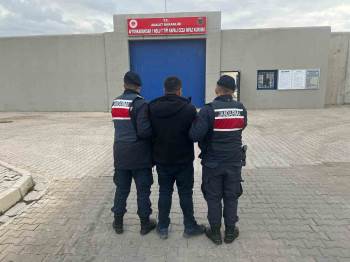 Afyonkarahisar’Da Araması Bulunan Şahıs Yakalandı
