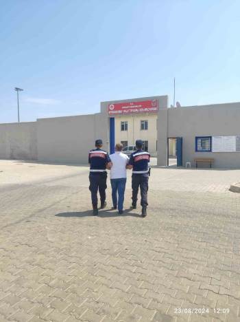 Afyonkarahisar’Da Aranan Kaçak Şahıs Yakalandı
