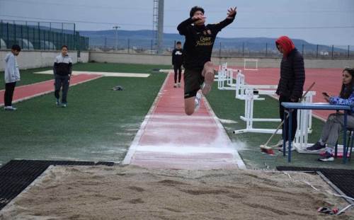 Afyonkarahisar'da Atletizm Analig İl Seçmeleri tamamlandı